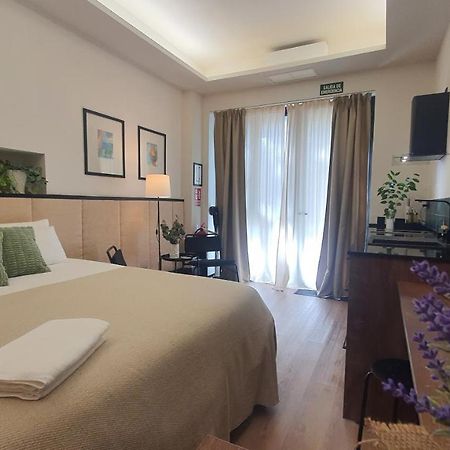 Retiro Studio Мадрид Экстерьер фото