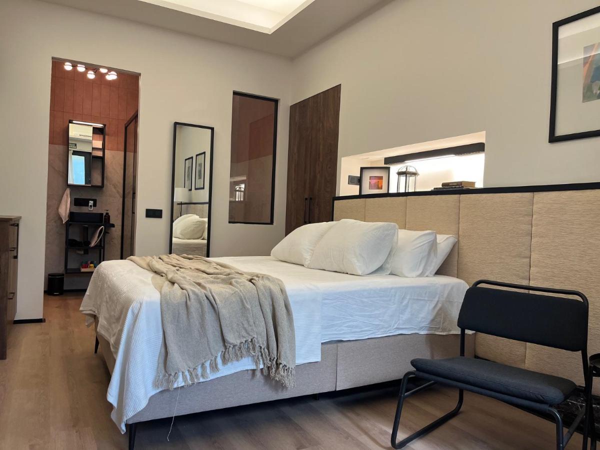 Retiro Studio Мадрид Экстерьер фото