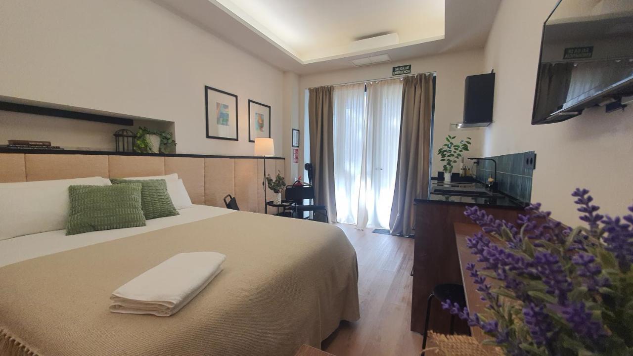 Retiro Studio Мадрид Экстерьер фото