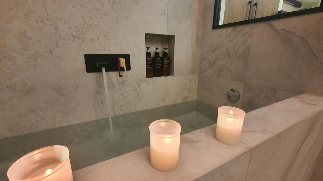 Retiro Studio Мадрид Экстерьер фото